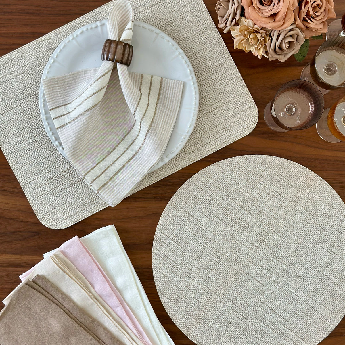 Echo Oblong and Round Placemats