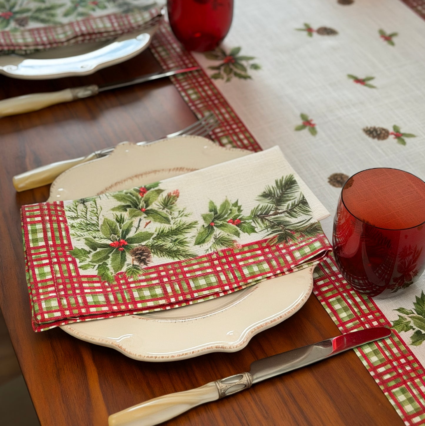 Hollypine Holiday Tartan Table Linens