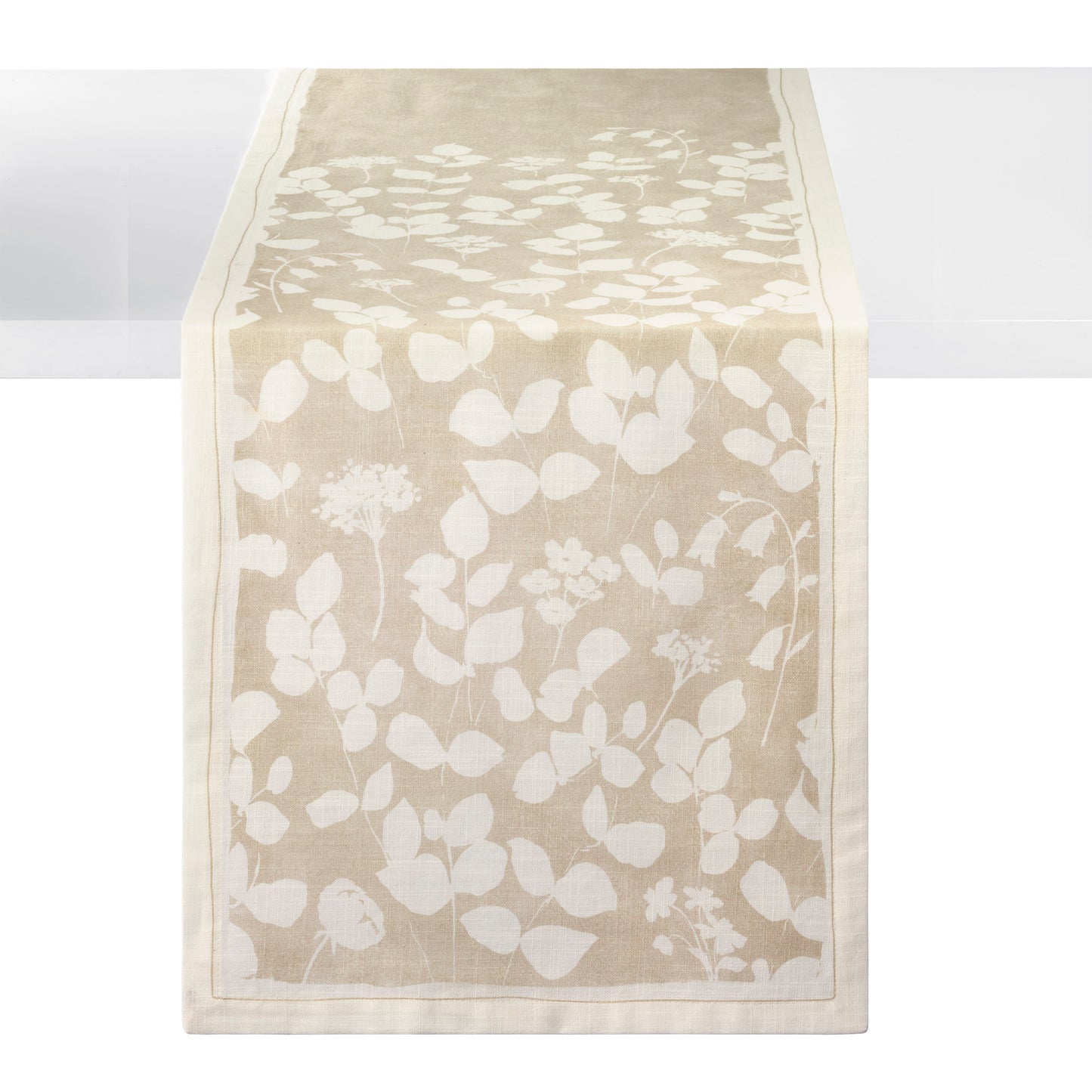 Fleur de Lin Floral Napkins & Runners