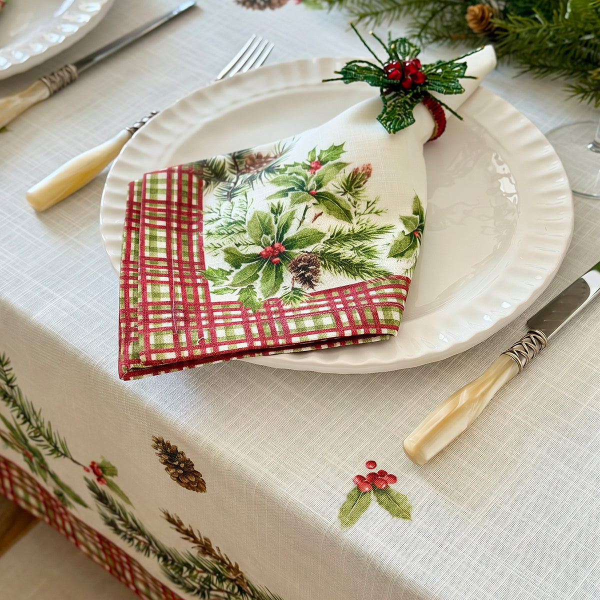 Hollypine Holiday Tartan Table Linens