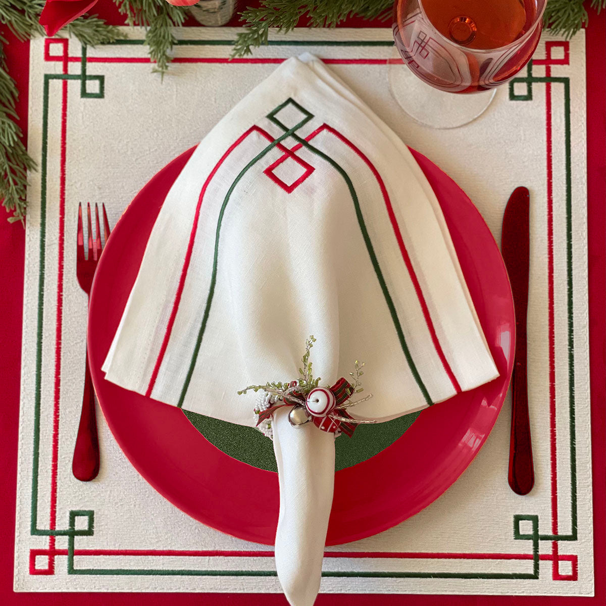 Link Red Green Embroidered Napkins set of 10