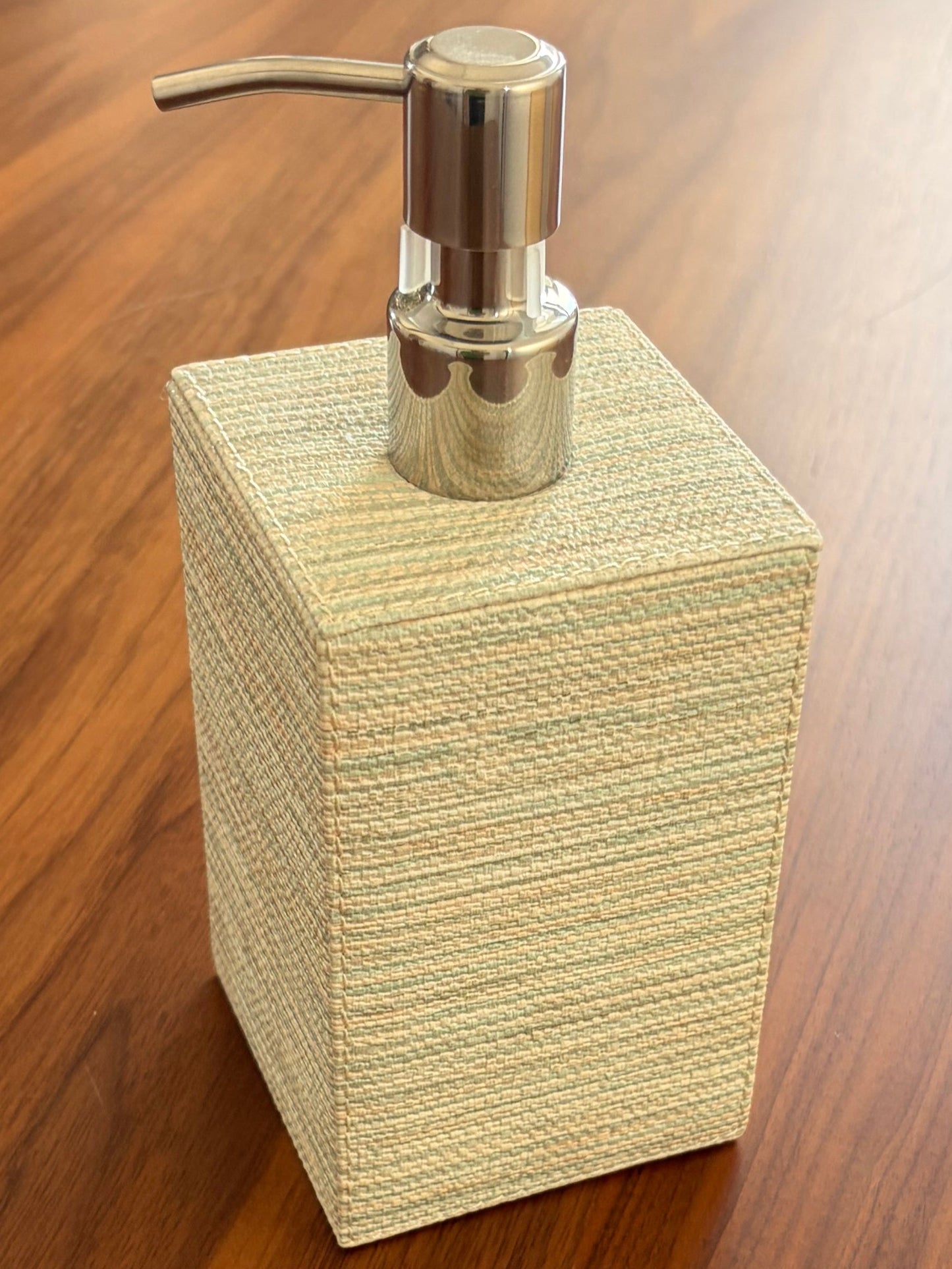 Grasscloth Bath Accessories Sample Sale