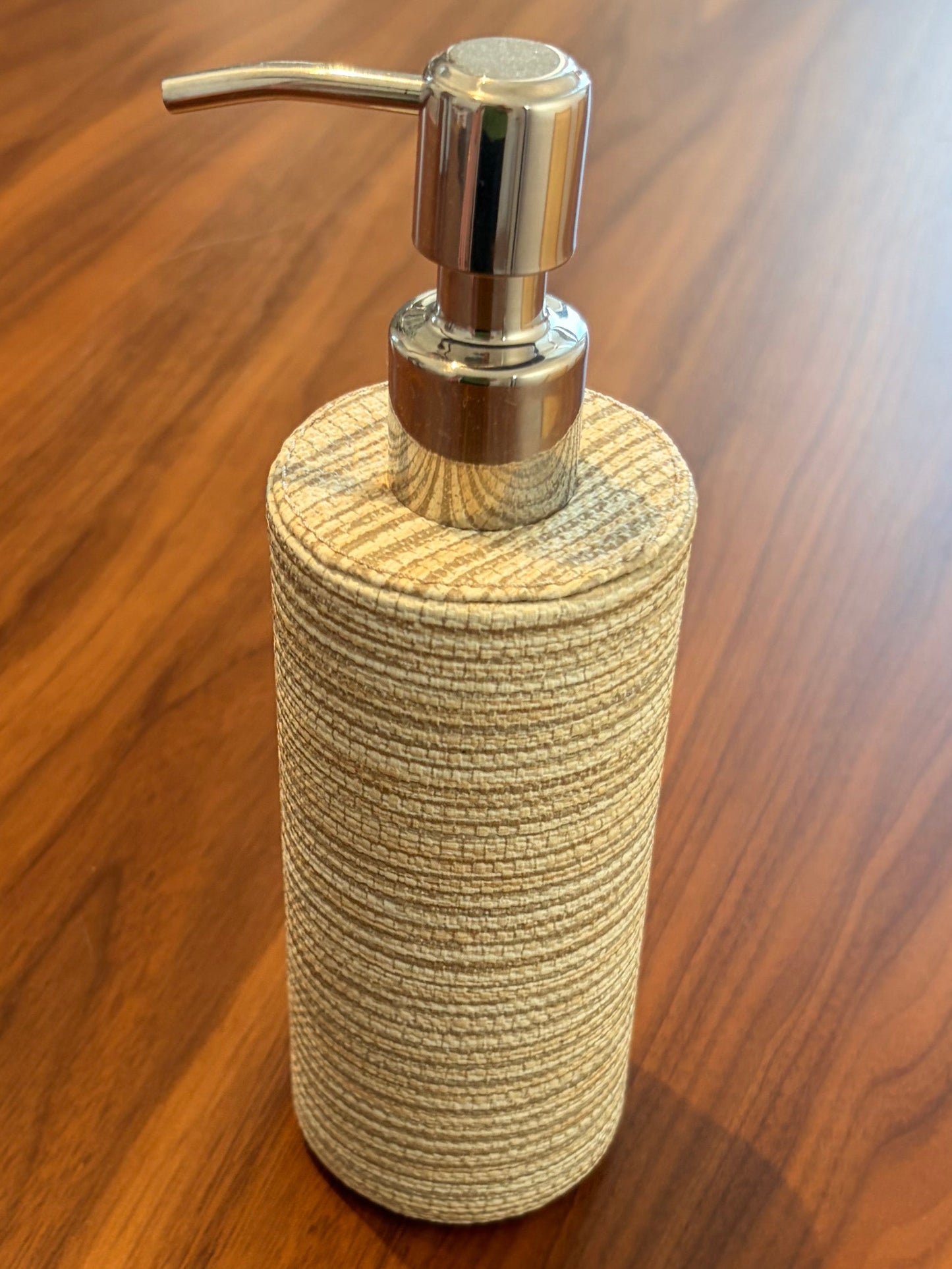 Grasscloth Bath Accessories Sample Sale