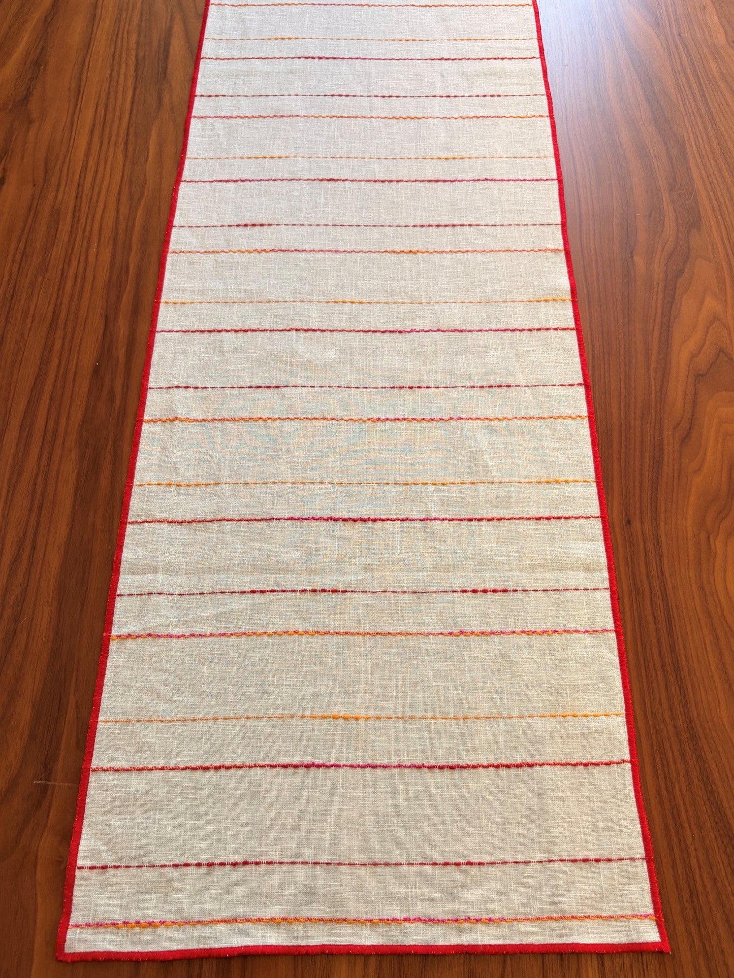 Porto Red Marigold Runner