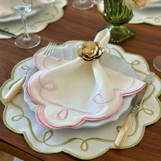 Ribbon Twirl Placemats