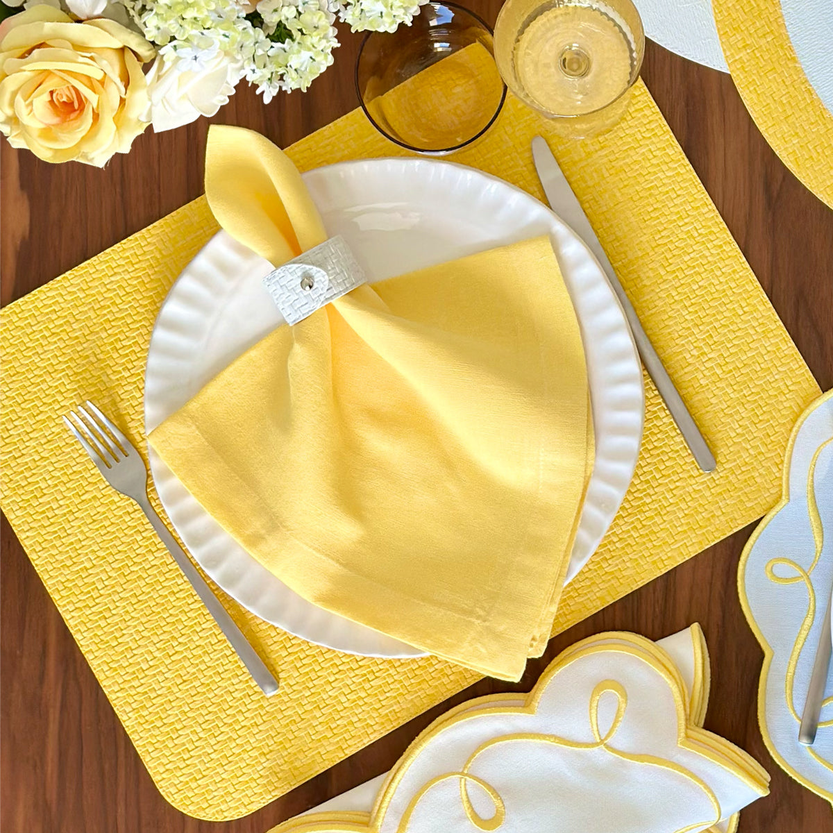 Wicker Textured & Colorful Vinyl Placemats